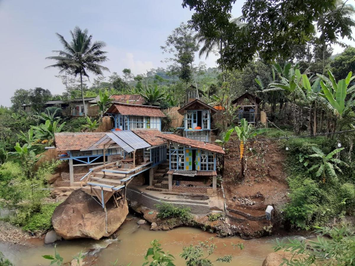 Kai Swargaloka Bandung Exterior foto